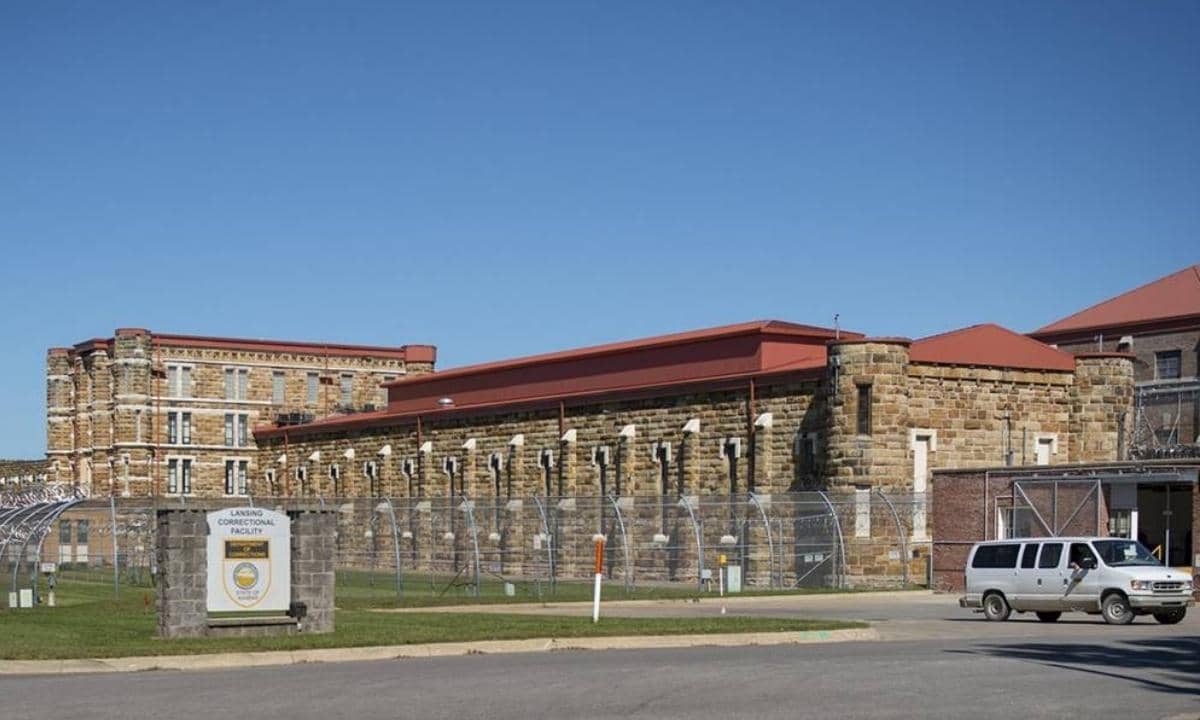 Read more about the article Kansas Prisoners Get the Granny Treatment